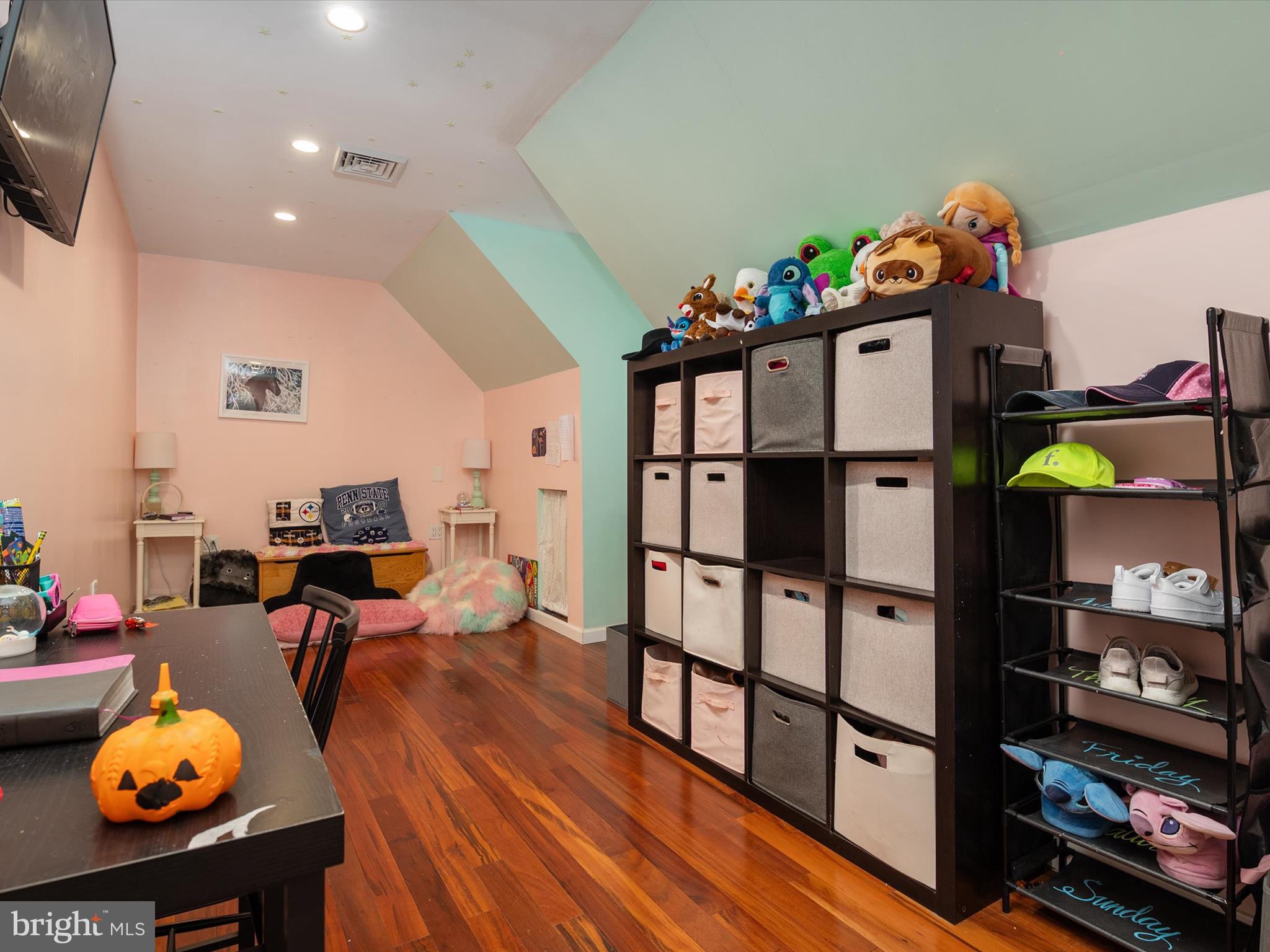 BAY CITY - Residential