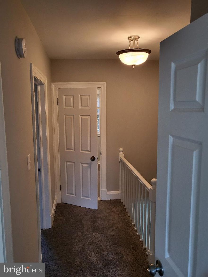 Updated Three Bedroom One Full, One Half Bath.  Home Has Real Hardwood Floors, Granite Counter Top , Center Island With Diswasher, StainLess Steel Appliances, Recess Lights, Deck of the Kitchen, New Carpet, Ceramic Tile, Fresh Paint And Finished Basement.


Huge Price Reduction !!!!!!!!