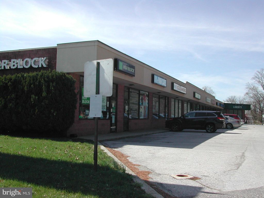 Photo of 2030 West Main St #4-5, NORRISTOWN, PA 19403 (MLS # PAMC2168924)