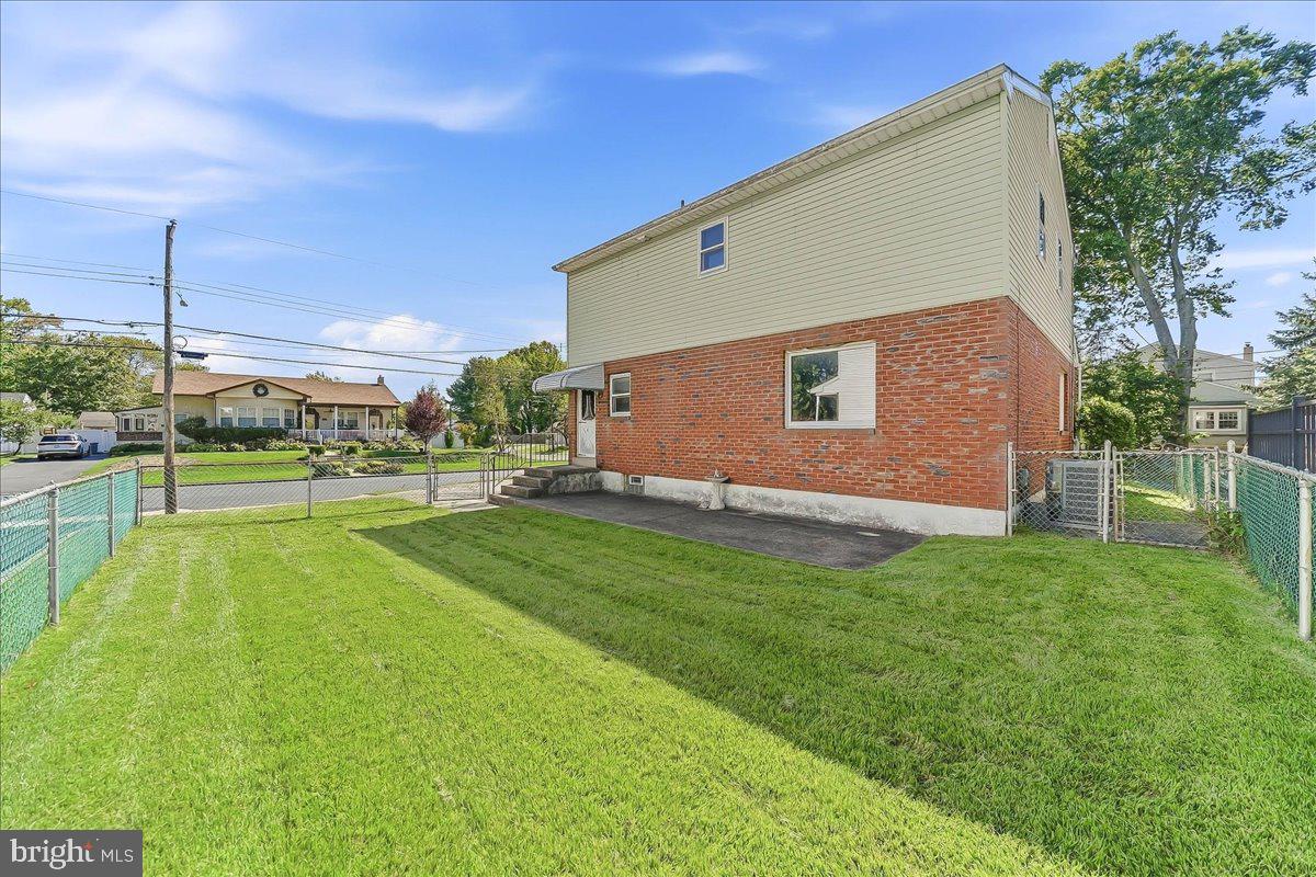 2603 HIGHLAND TERRACE