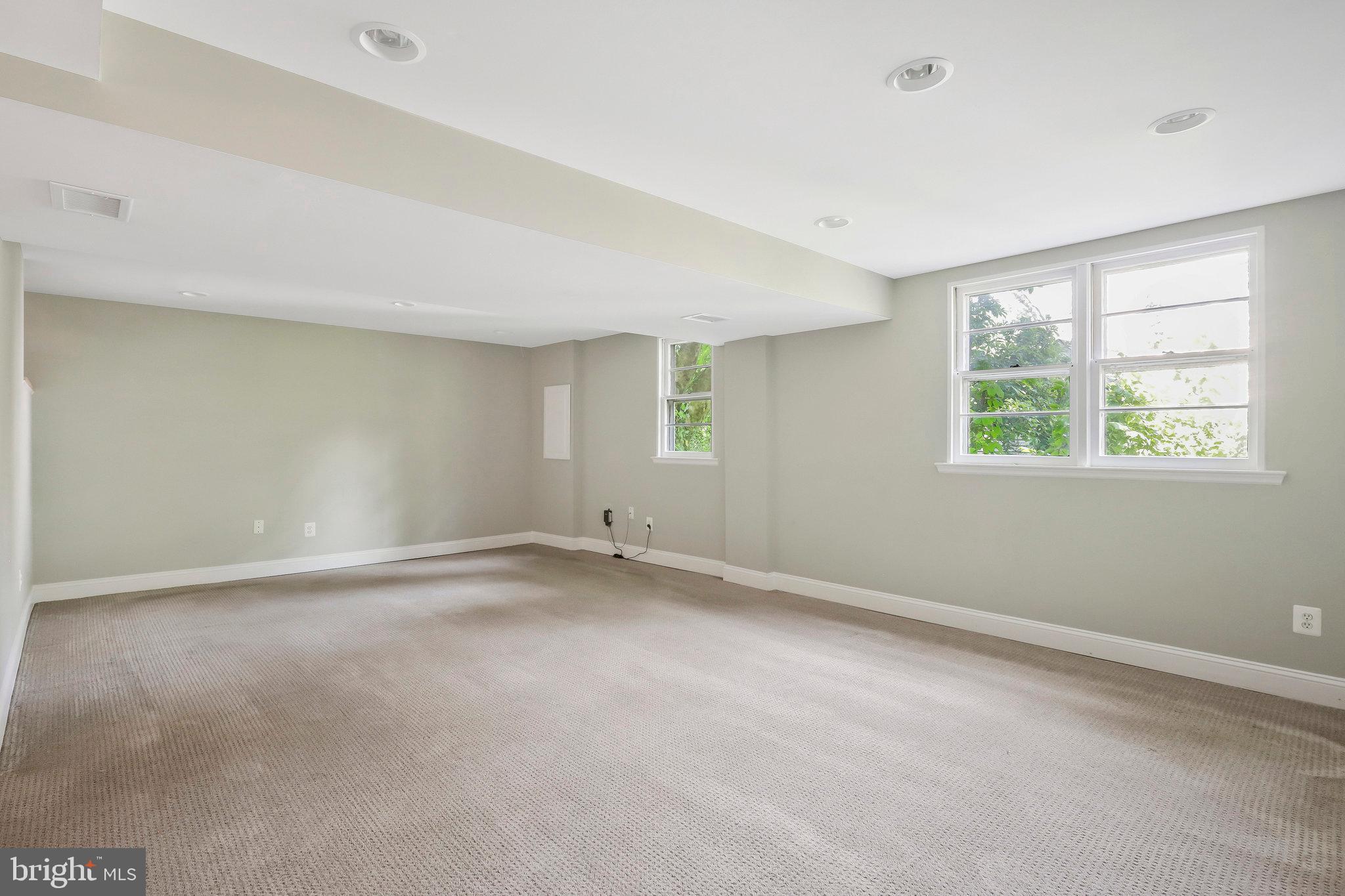 WESTGROVE - Residential Lease