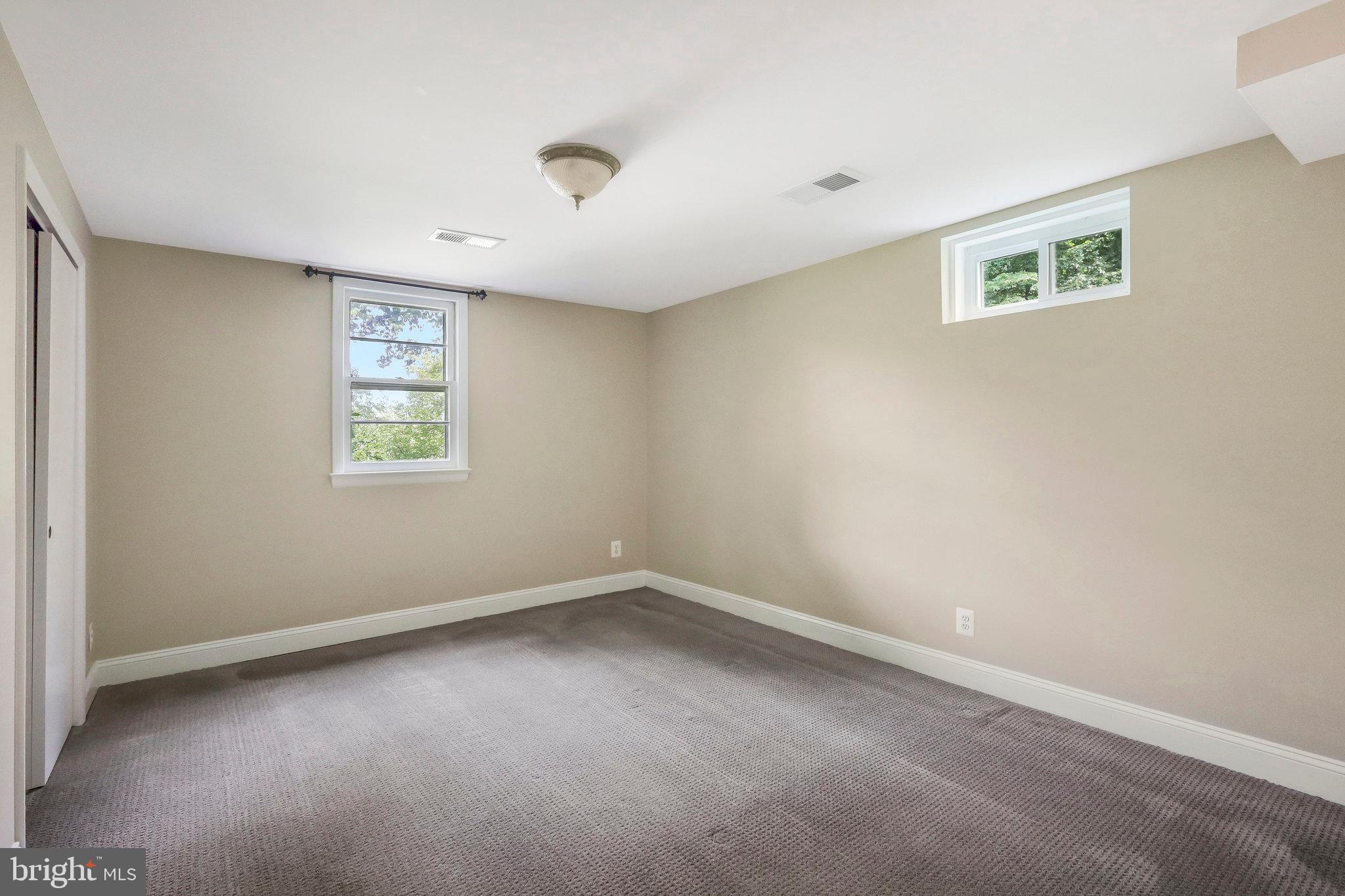 WESTGROVE - Residential Lease