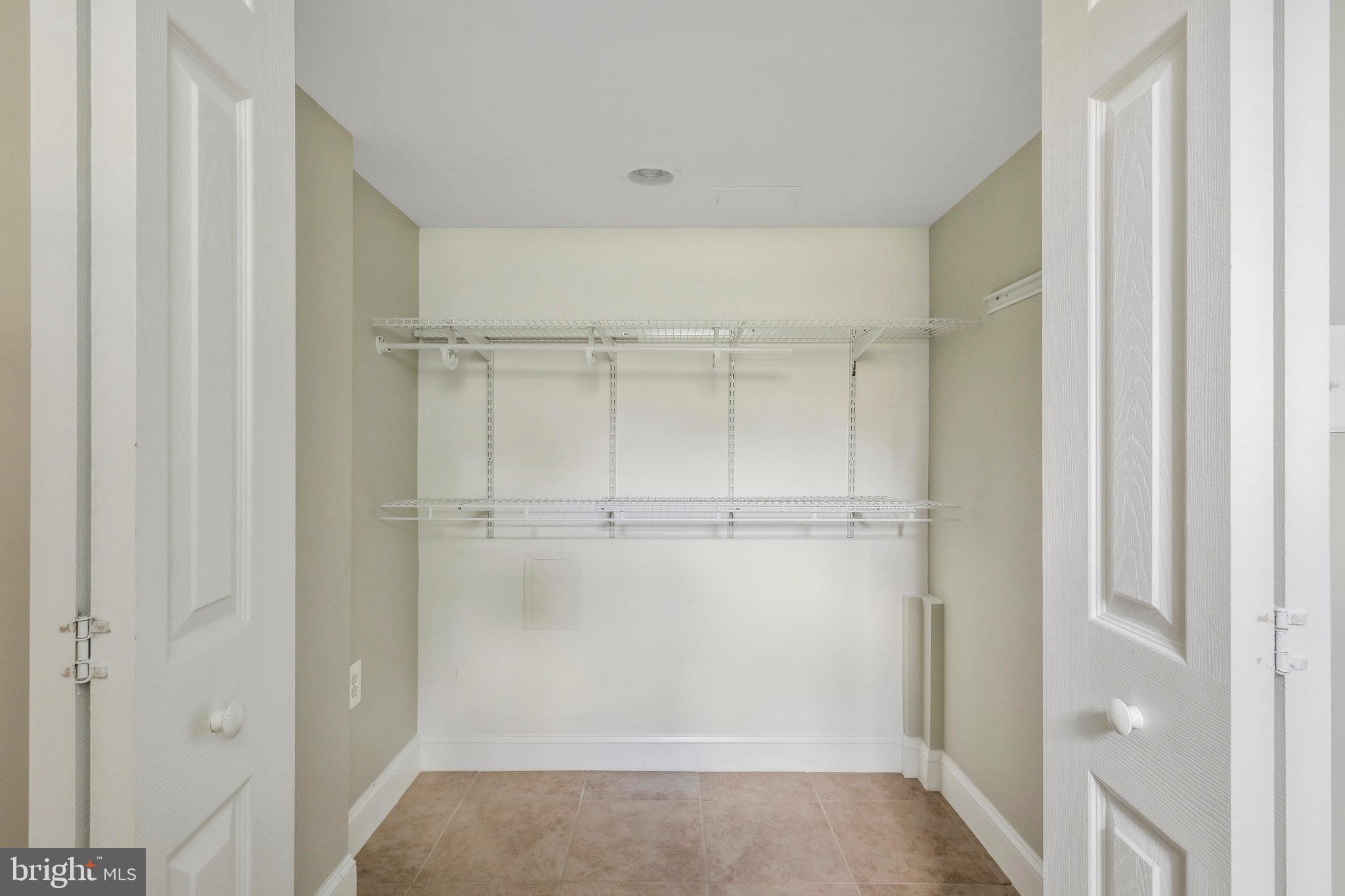 WESTGROVE - Residential Lease