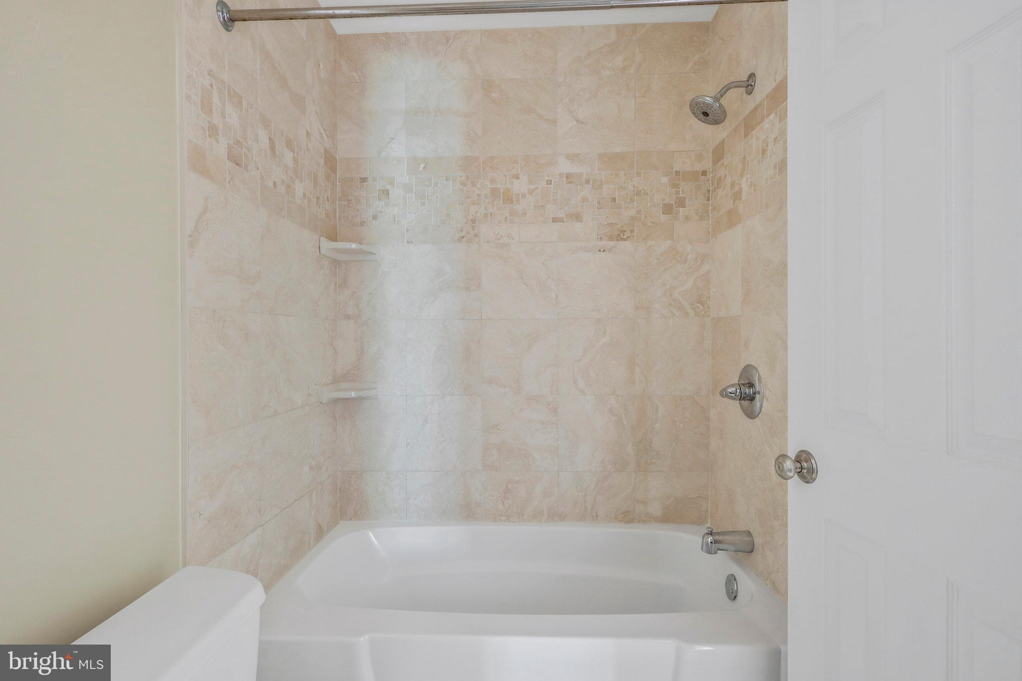 WESTGROVE - Residential Lease