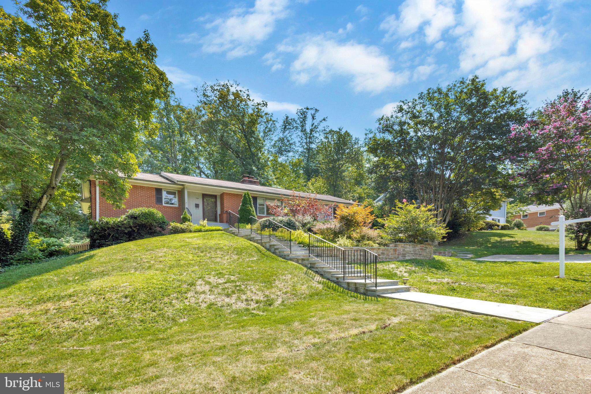 WESTGROVE - Residential Lease