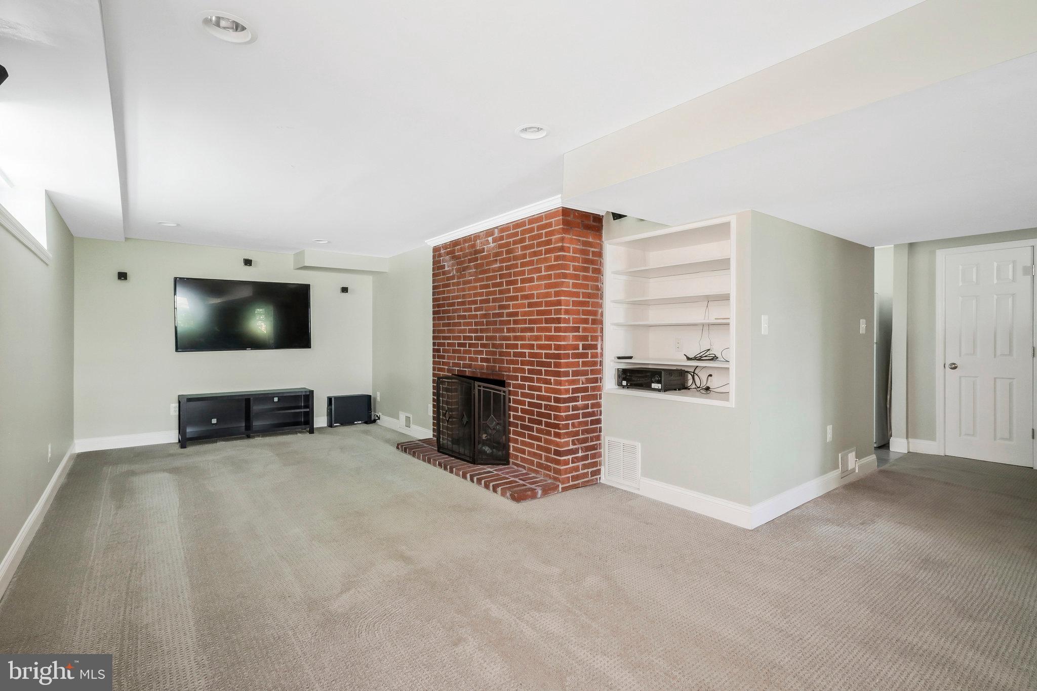 WESTGROVE - Residential Lease