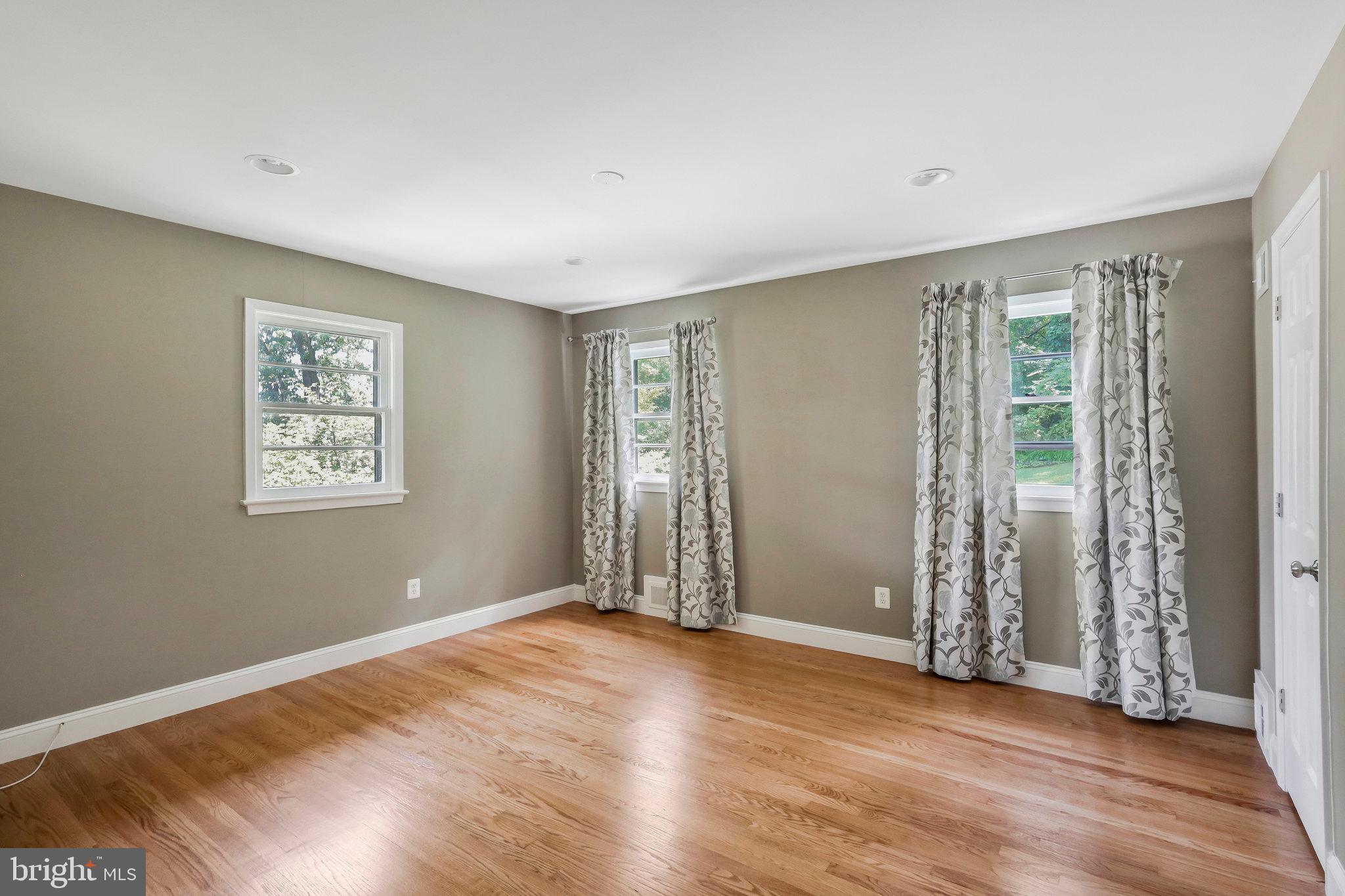 WESTGROVE - Residential Lease