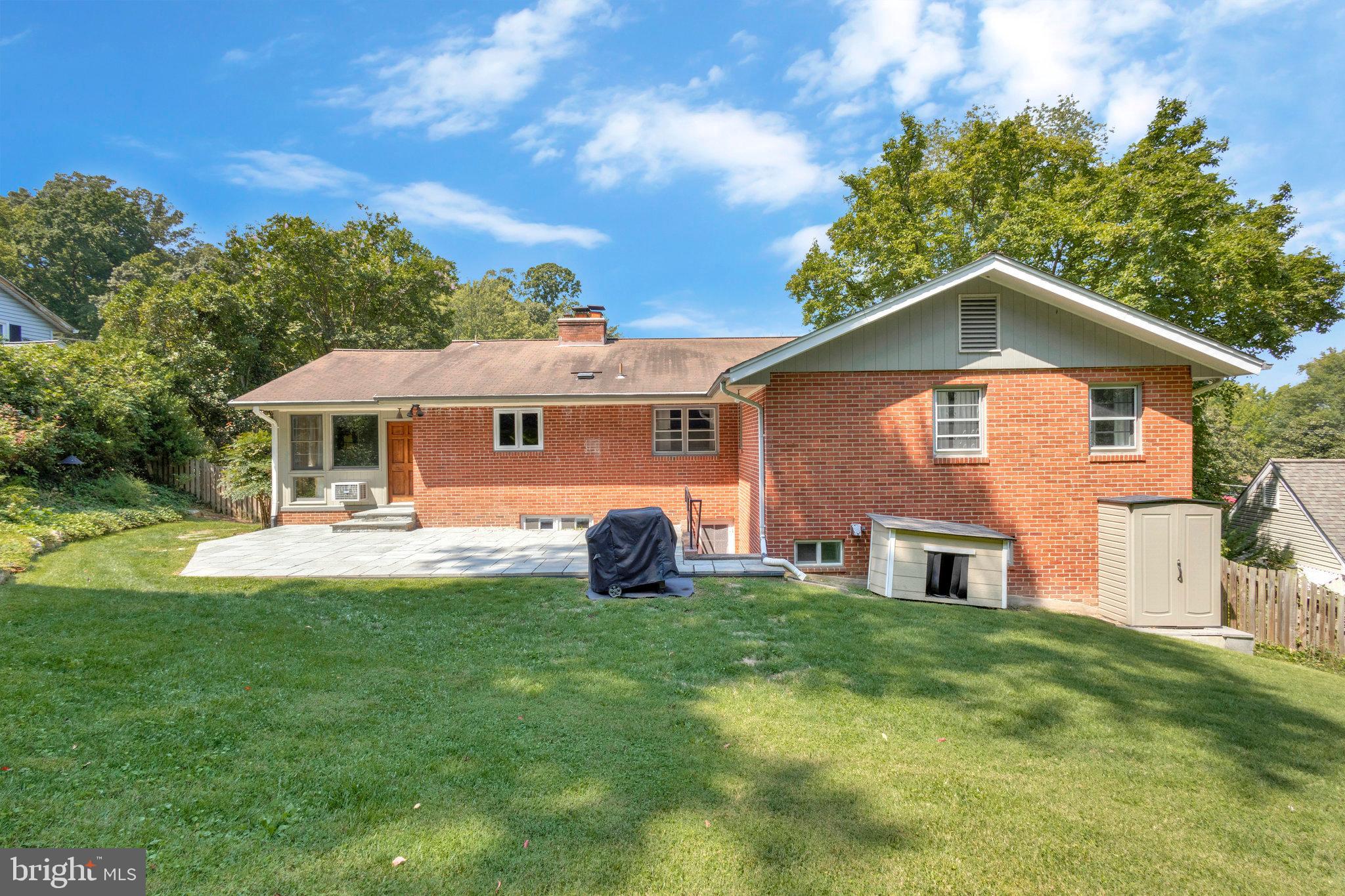 WESTGROVE - Residential Lease