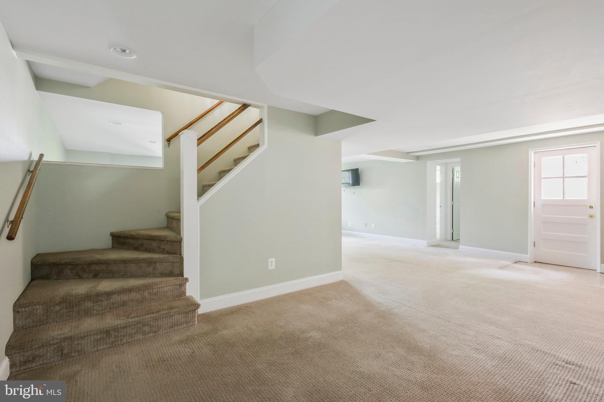 WESTGROVE - Residential Lease