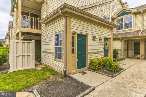 Condo For Sale - 264 Steeplechase Court<br/> WOODBURY, NJ 08096