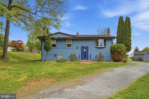 Homes For Sale - 108 Durham Road<br/> NEWTOWN, PA 18940