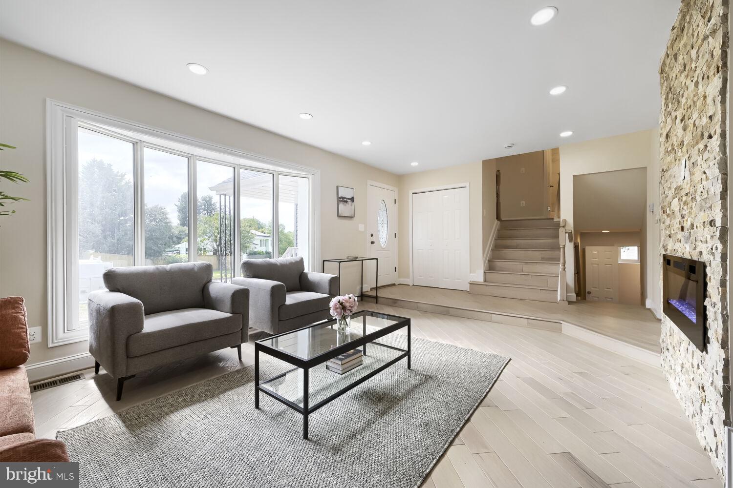 6 WESTBURY ROAD