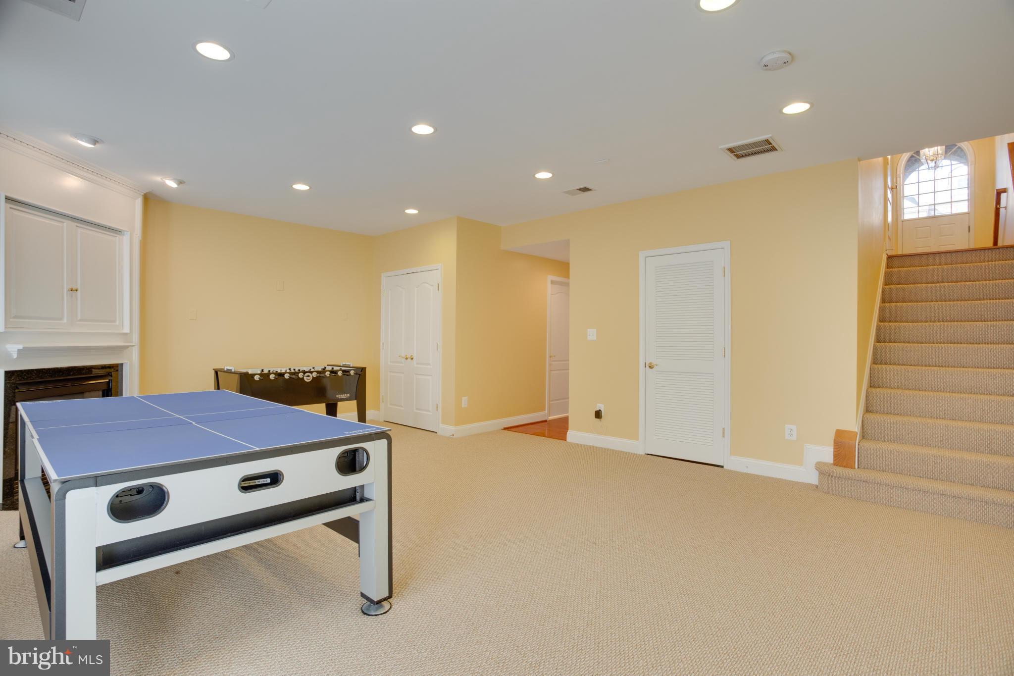 FAIRCREST - Residential Lease