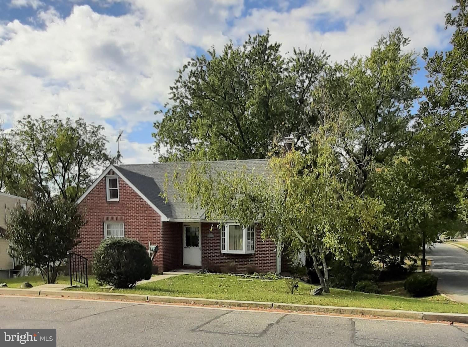Cozy, 4-bedroom, brick Cape Cod, with fireplace in the family room, lots of storage space, cedar-lined closets in upper lever. Freshly-painted, refinished hardwood floors throughout first level, new carpet in upper level, new roof 2021. New sliding glass doors on upper ad lower levels. Corner lot with large backyard. Walking distance to Linthicum park with tennis courts, walking trail, playground, Summer outdoor concerts. Walking distance to schools. Within walking distance to the B & A bike trail.
1-year Home Warranty included.
Call today to set up an appointment.