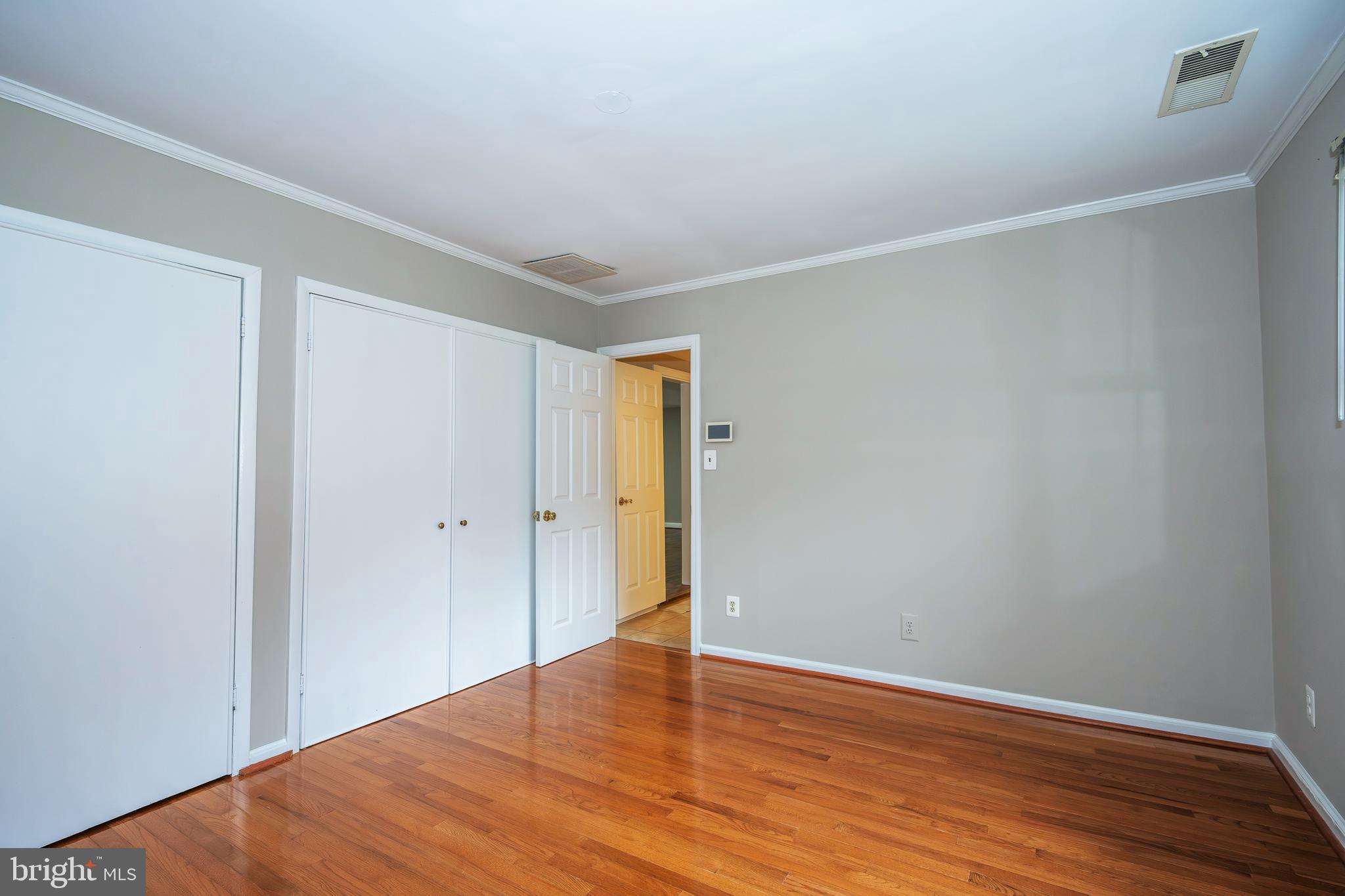 WOODSIDE - Residential