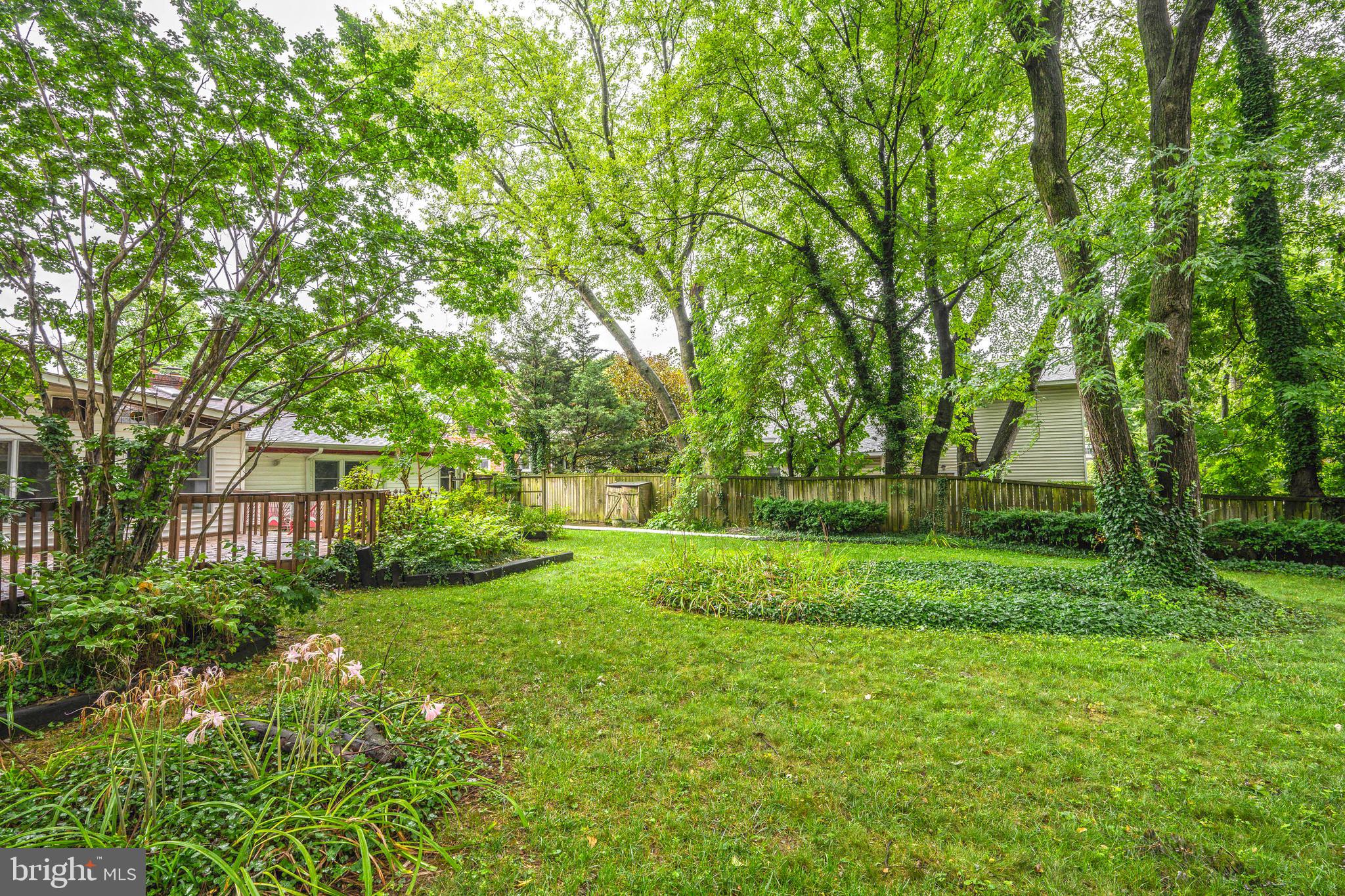 WOODSIDE - Residential