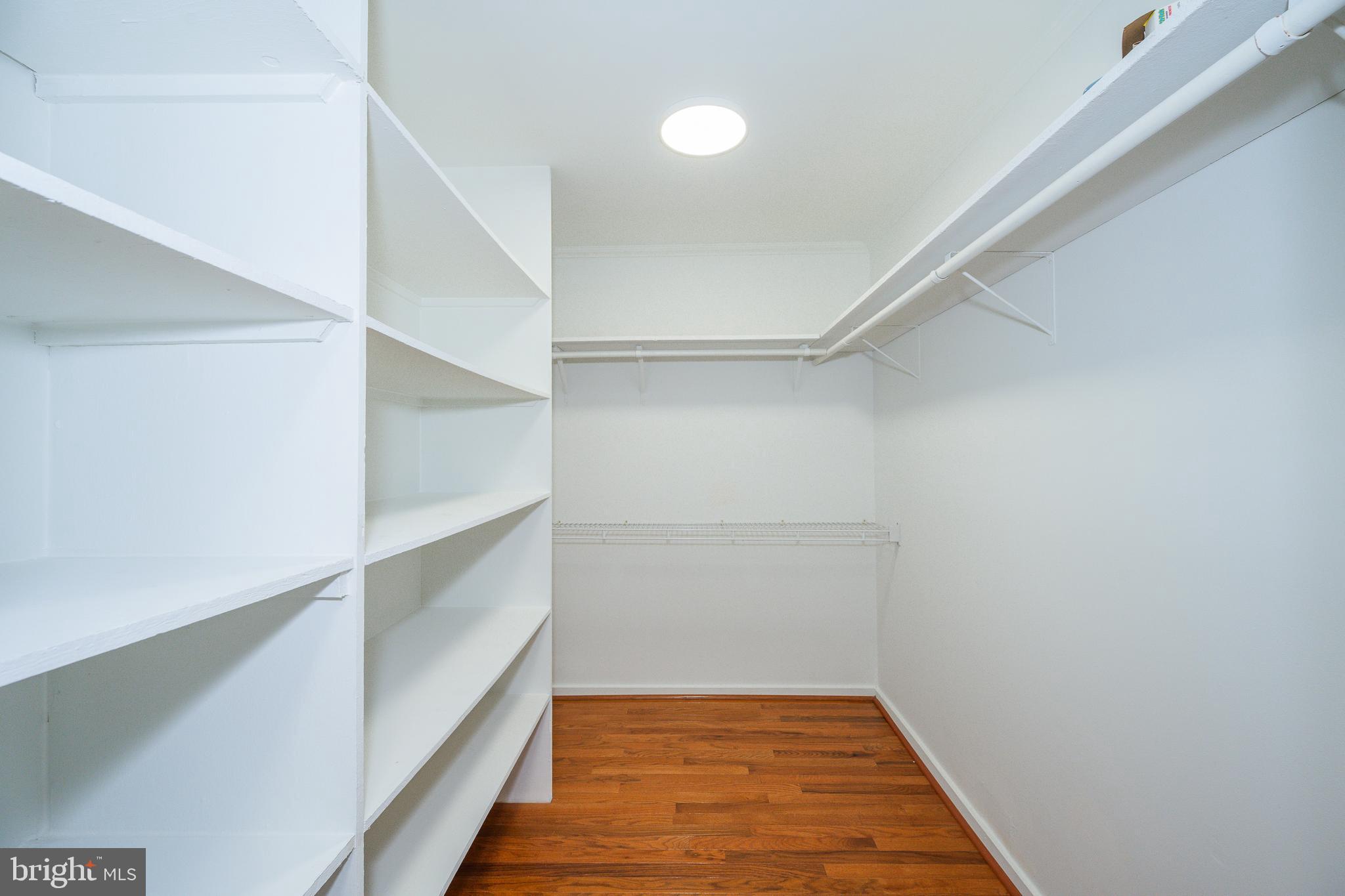 WOODSIDE - Residential