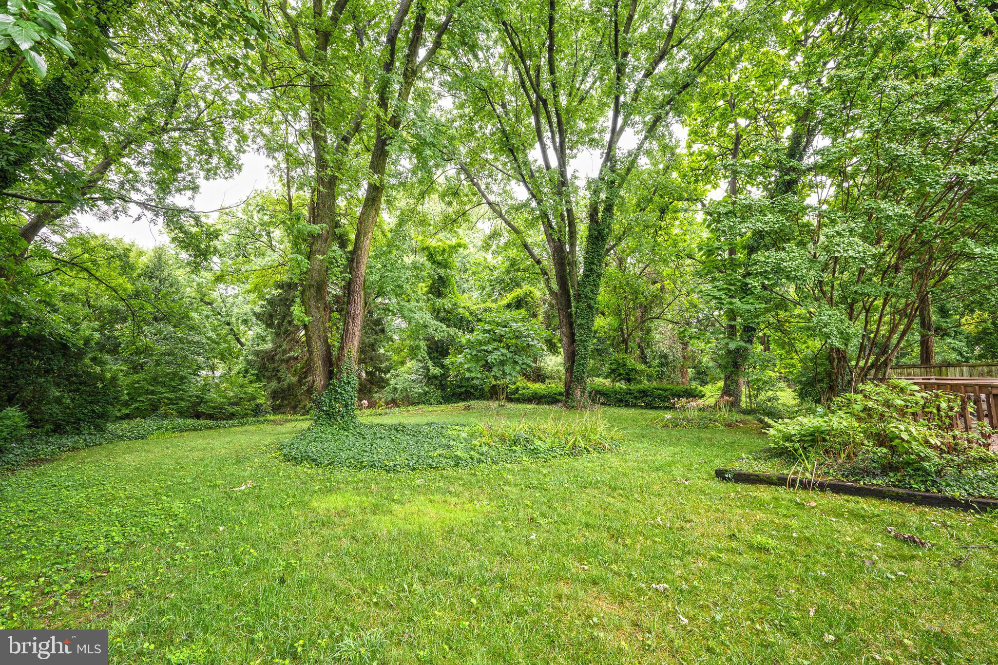 WOODSIDE - Residential