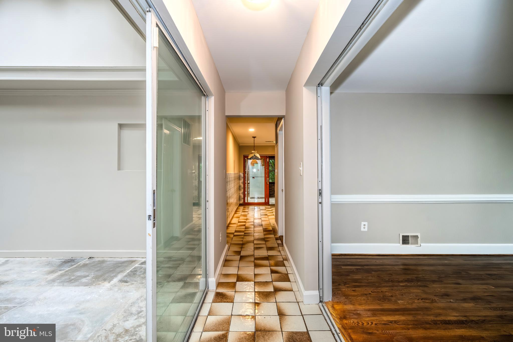 WOODSIDE - Residential