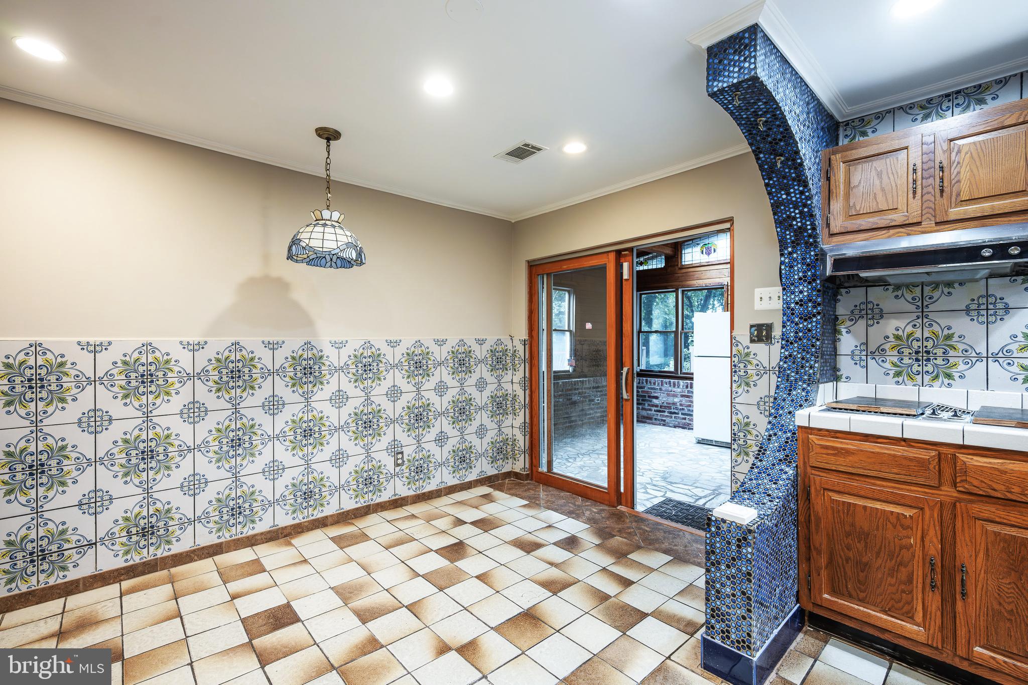 WOODSIDE - Residential