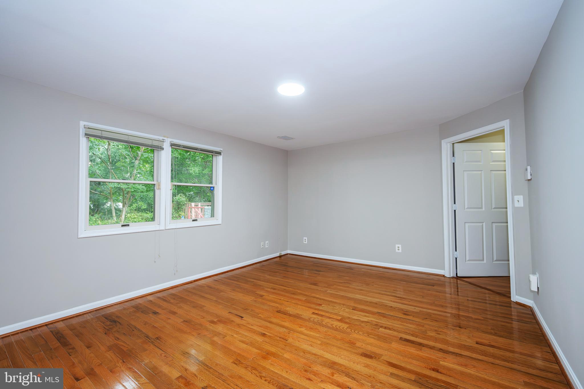 WOODSIDE - Residential