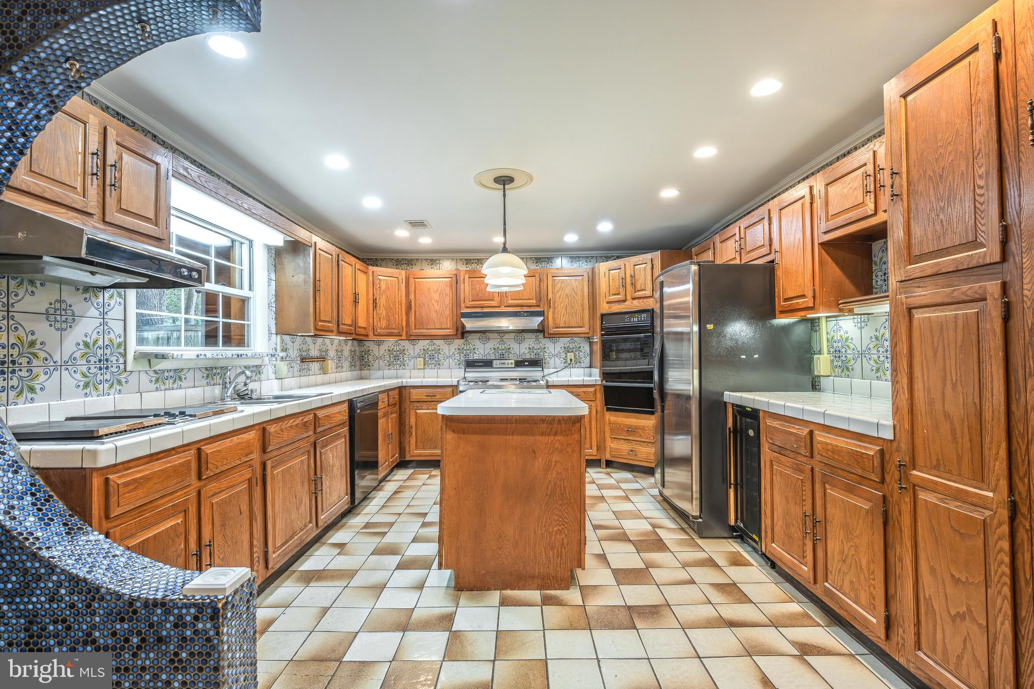 WOODSIDE - Residential