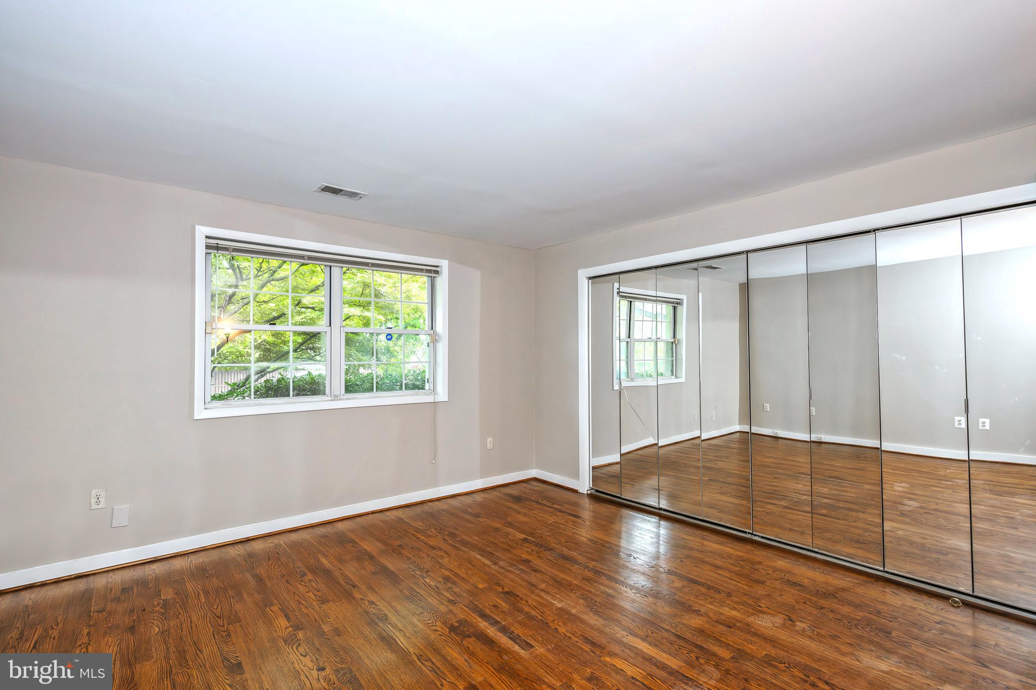 WOODSIDE - Residential