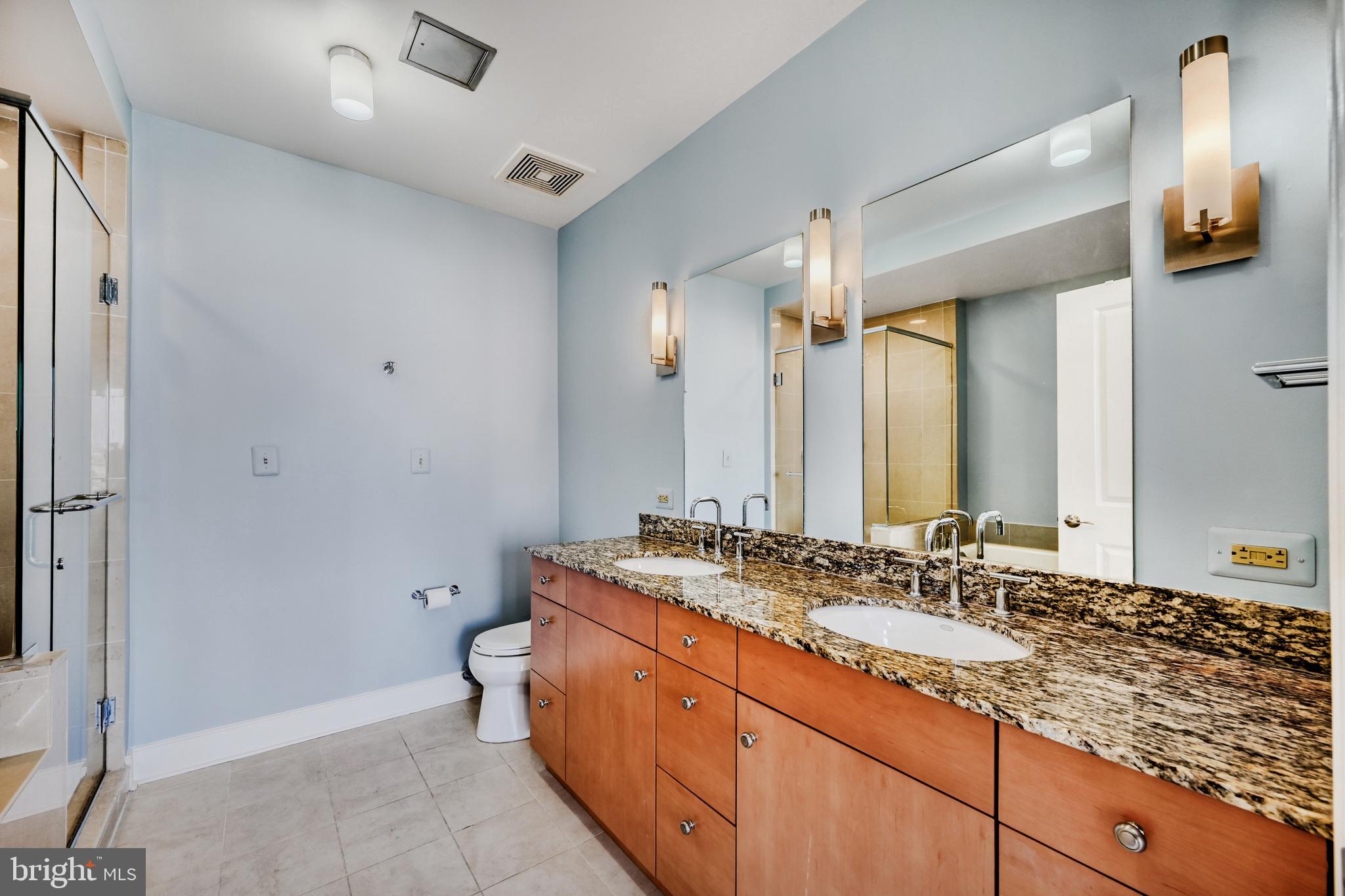 HARBOR EAST - Residential