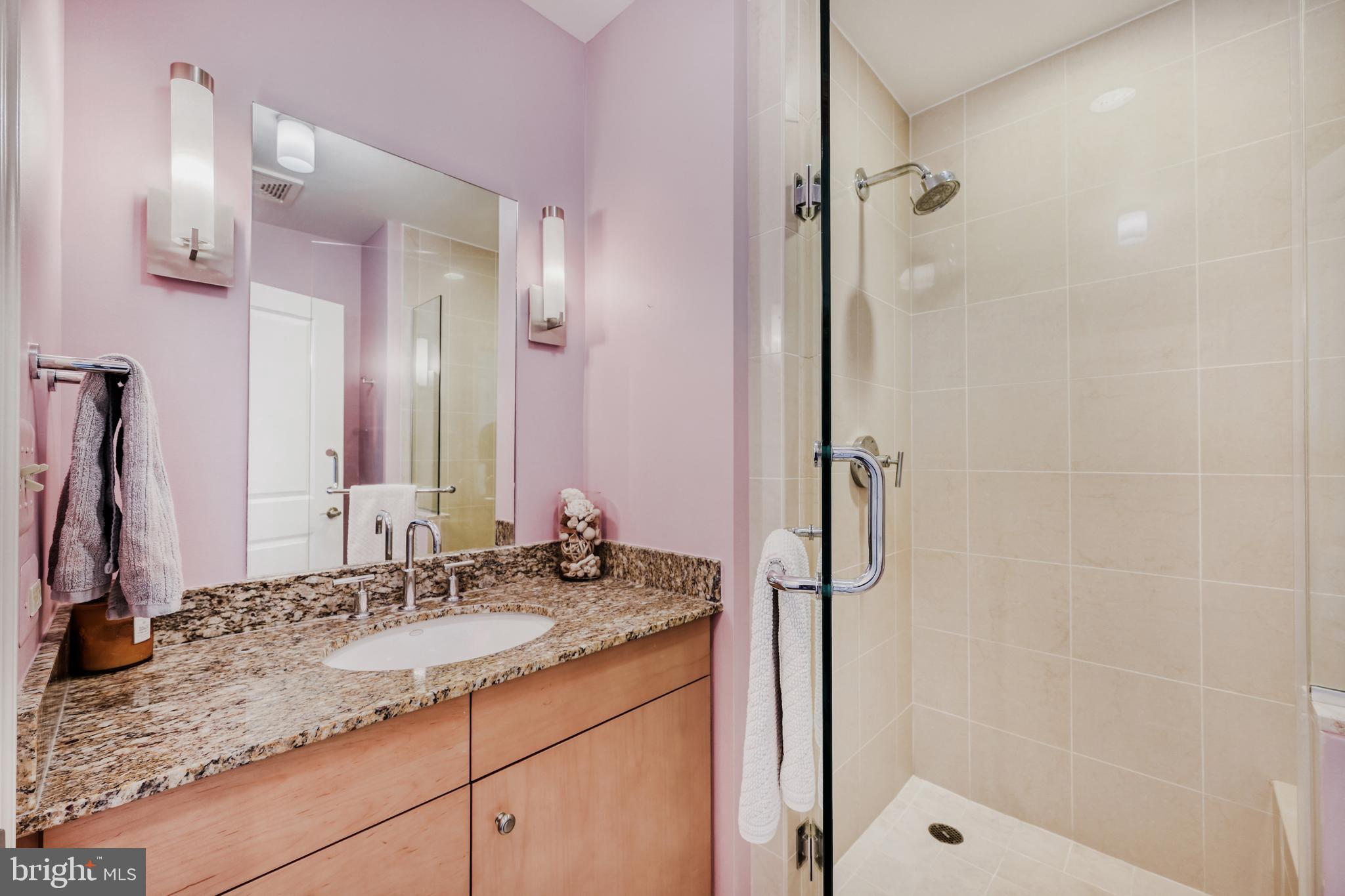 HARBOR EAST - Residential