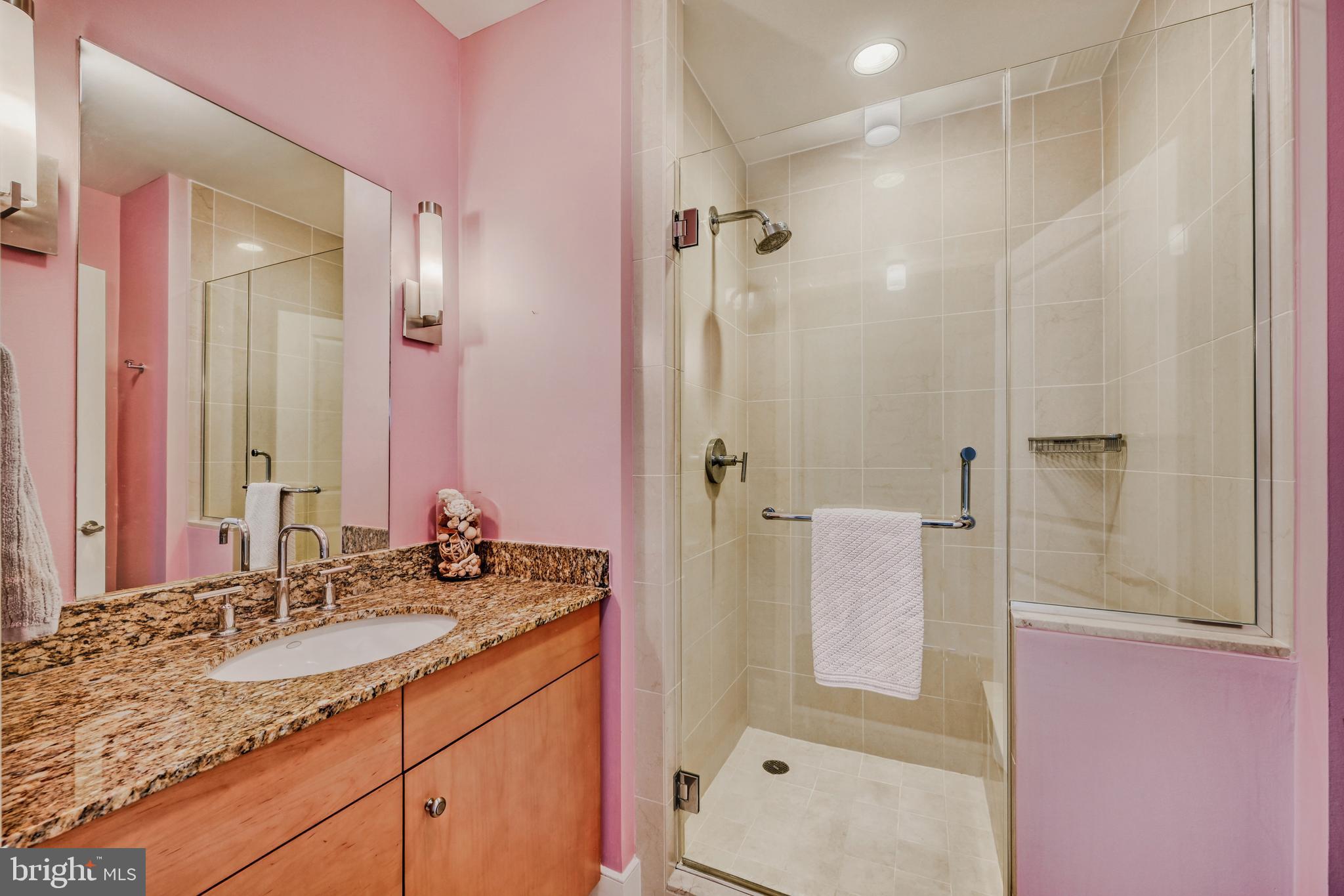 HARBOR EAST - Residential