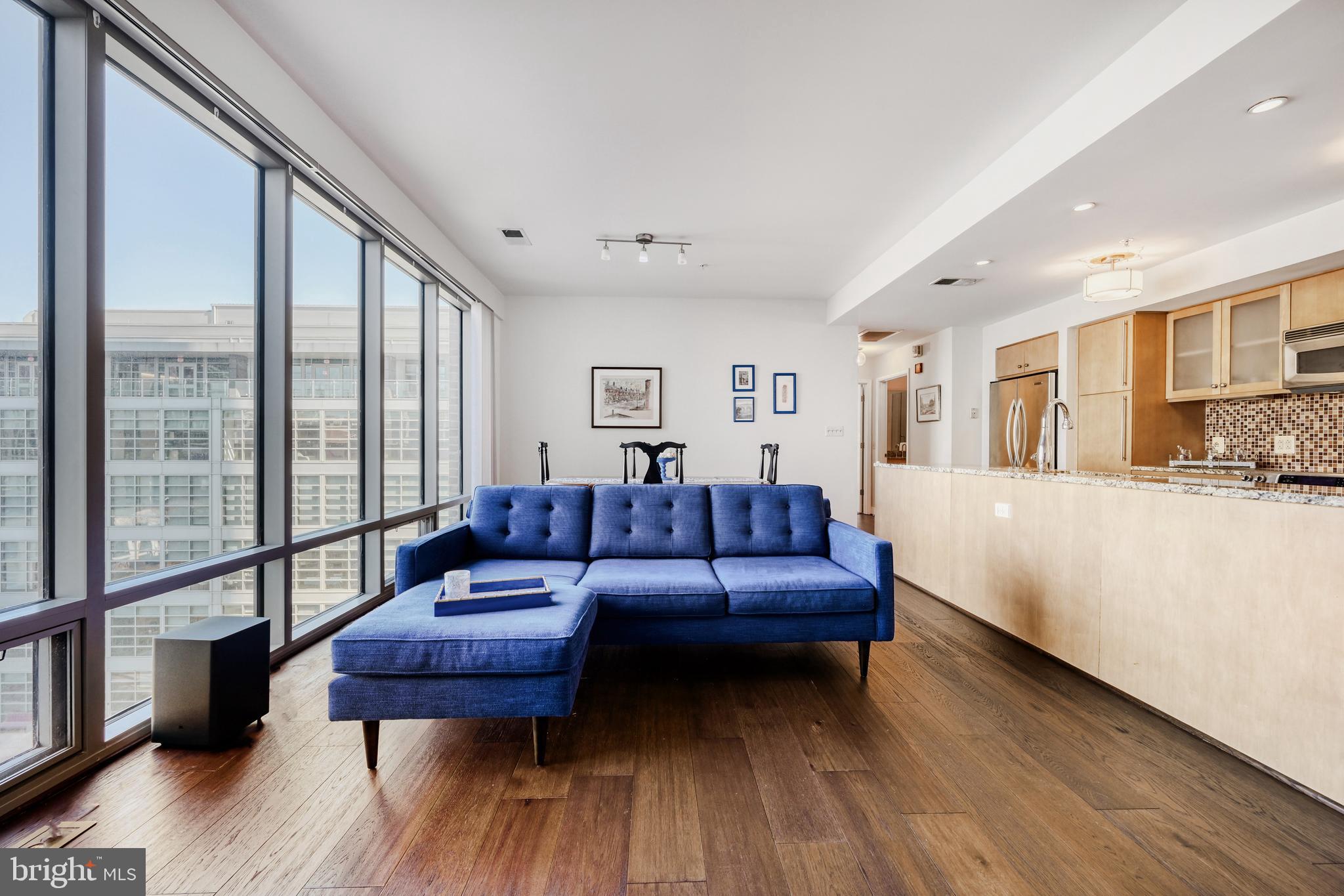 HARBOR EAST - Residential