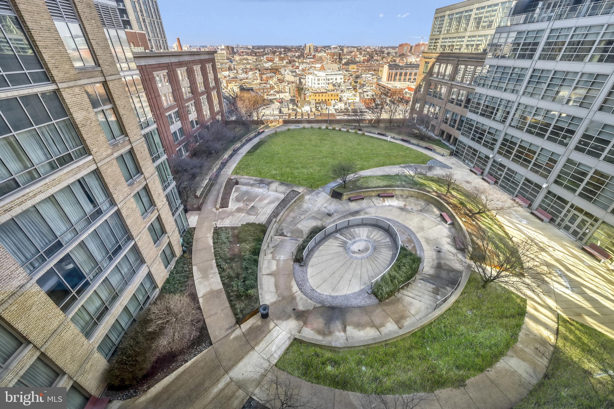 HARBOR EAST - Residential