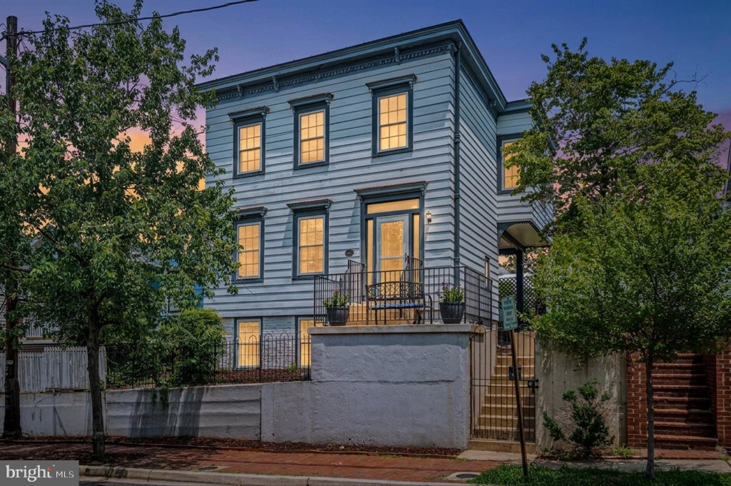 Photo of 309 Princess Anne Street, FREDERICKSBURG, VA 22401 (MLS # VAFB2010778)