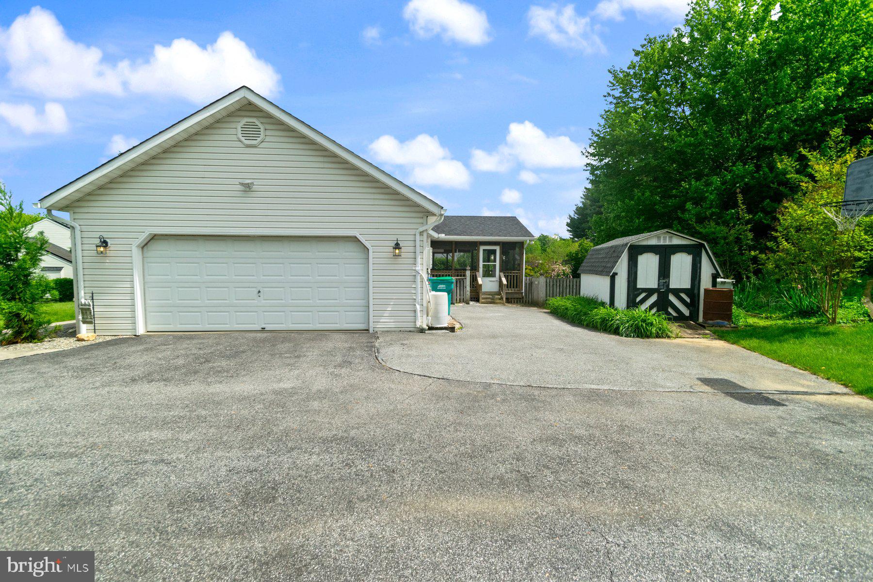 JASON ACRES - Residential