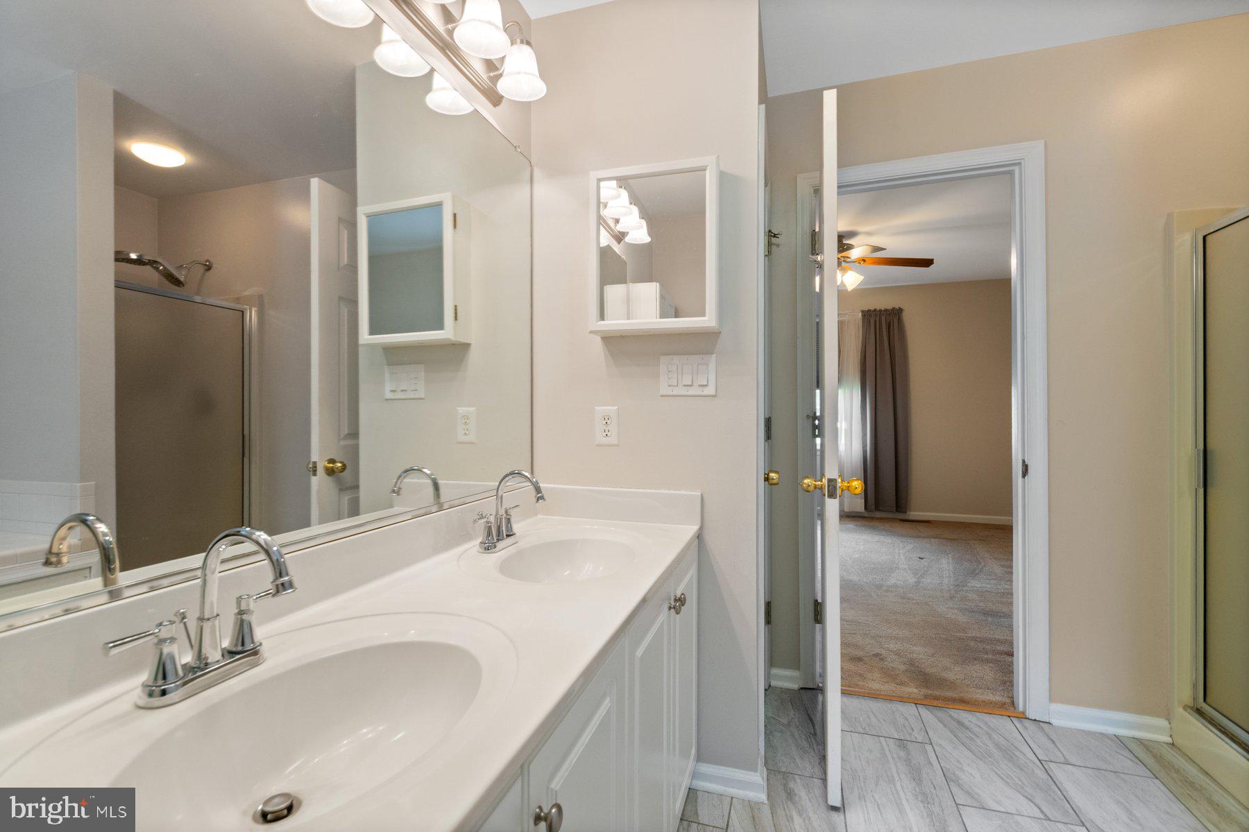 JASON ACRES - Residential