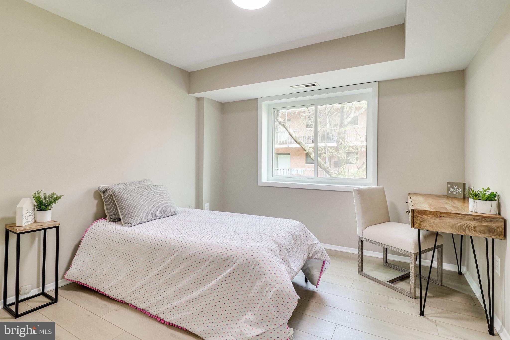 BOLLING BROOK - Residential