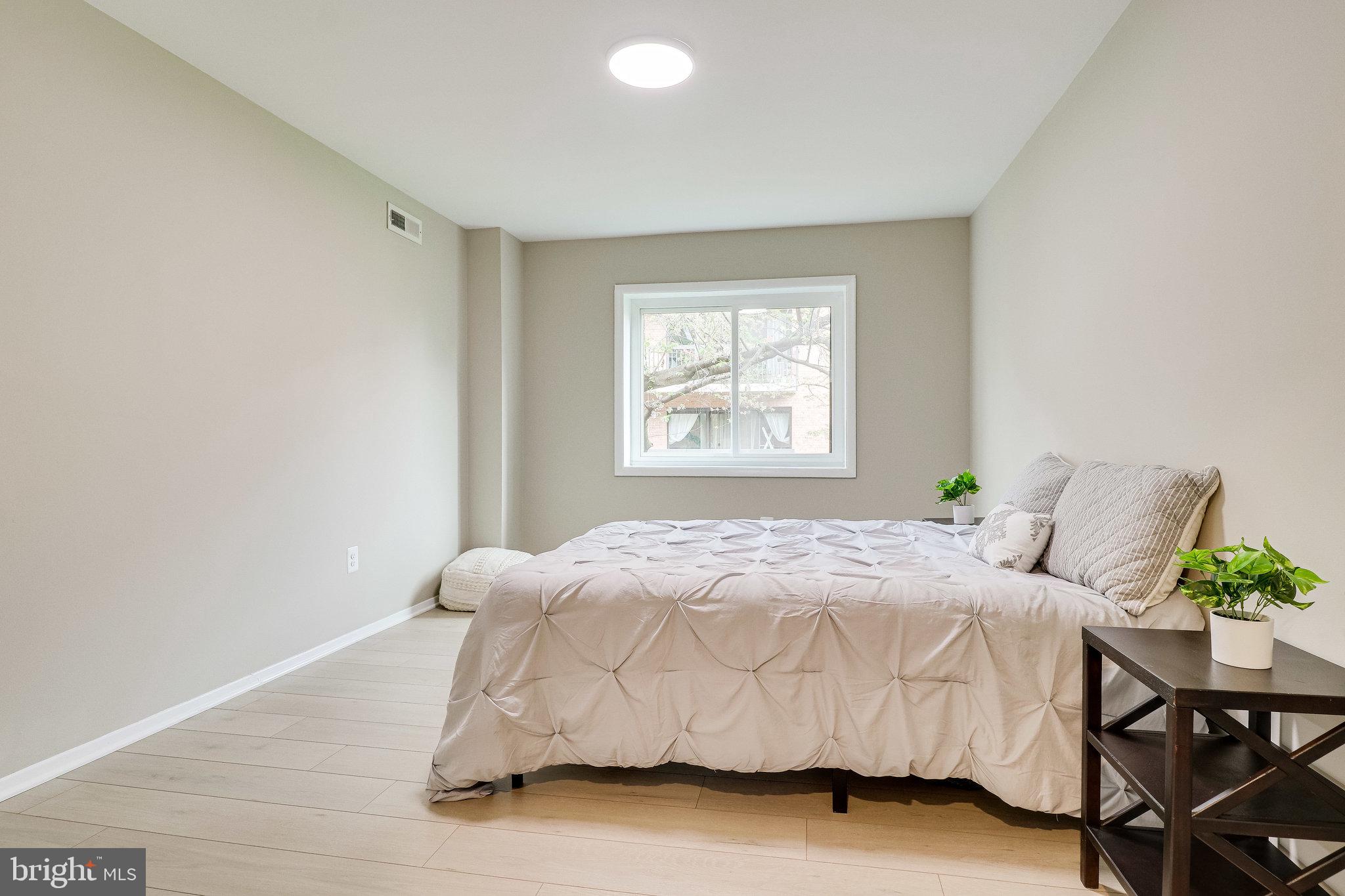 BOLLING BROOK - Residential