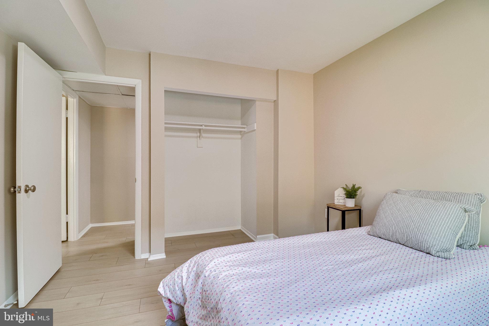 BOLLING BROOK - Residential