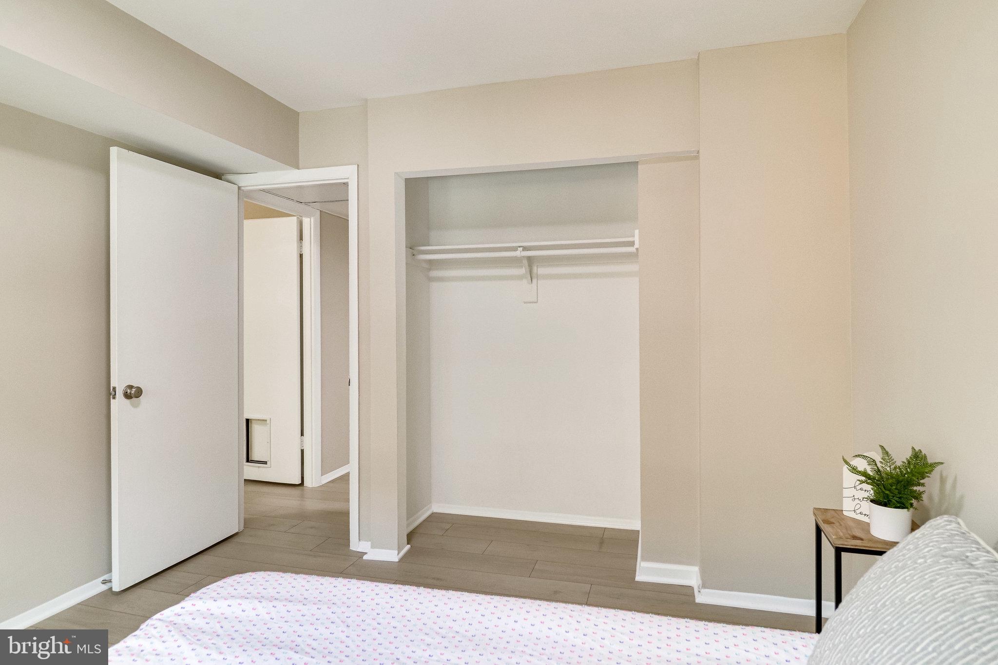 BOLLING BROOK - Residential