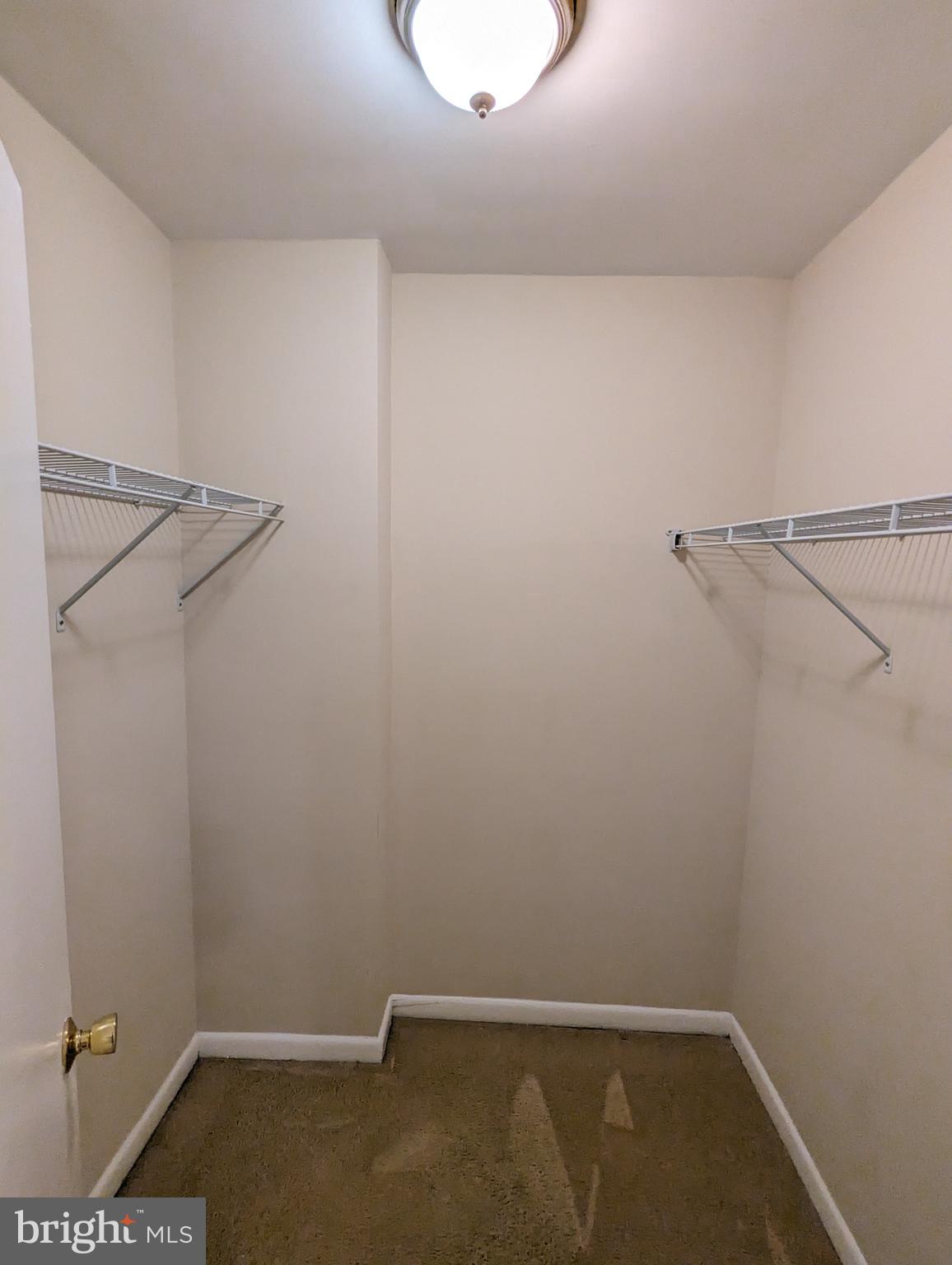 WHITEHALL - Residential