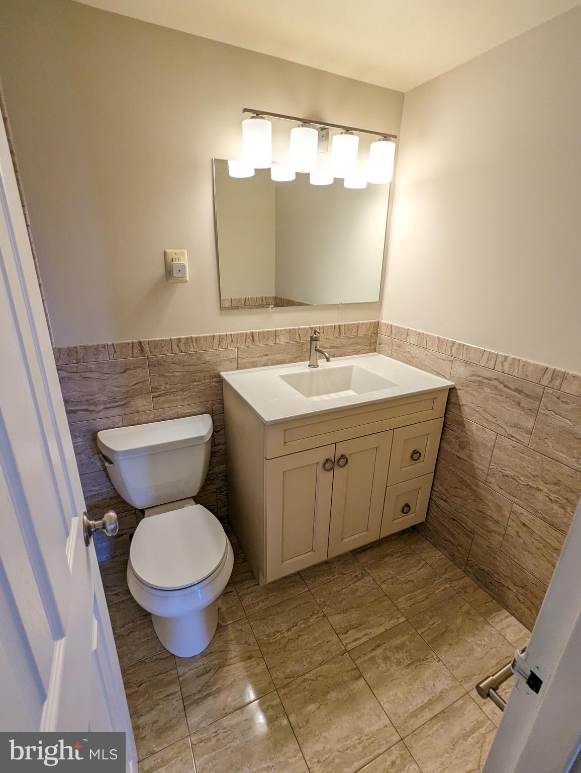 WHITEHALL - Residential