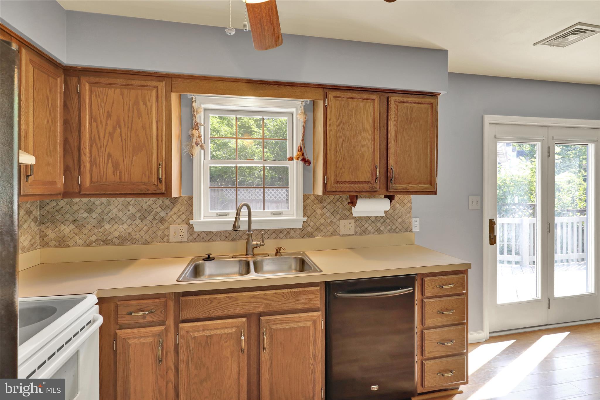 TIMSON HILL - Residential