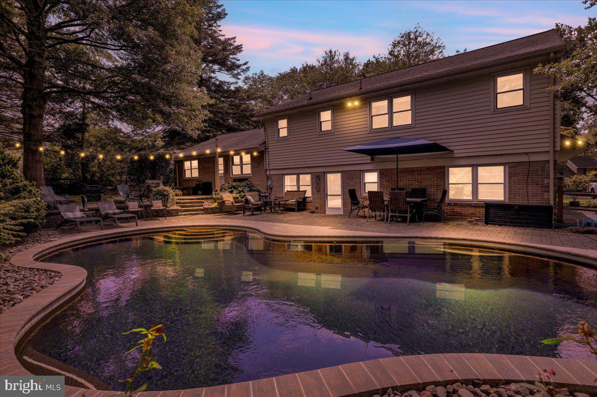 BIRDLAND - Residential