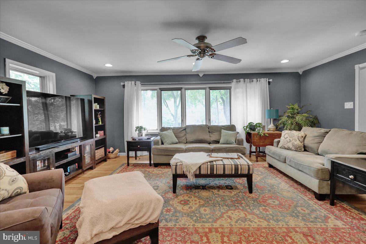 BIRDLAND - Residential