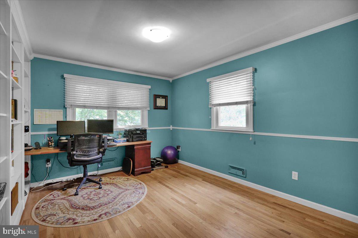 BIRDLAND - Residential