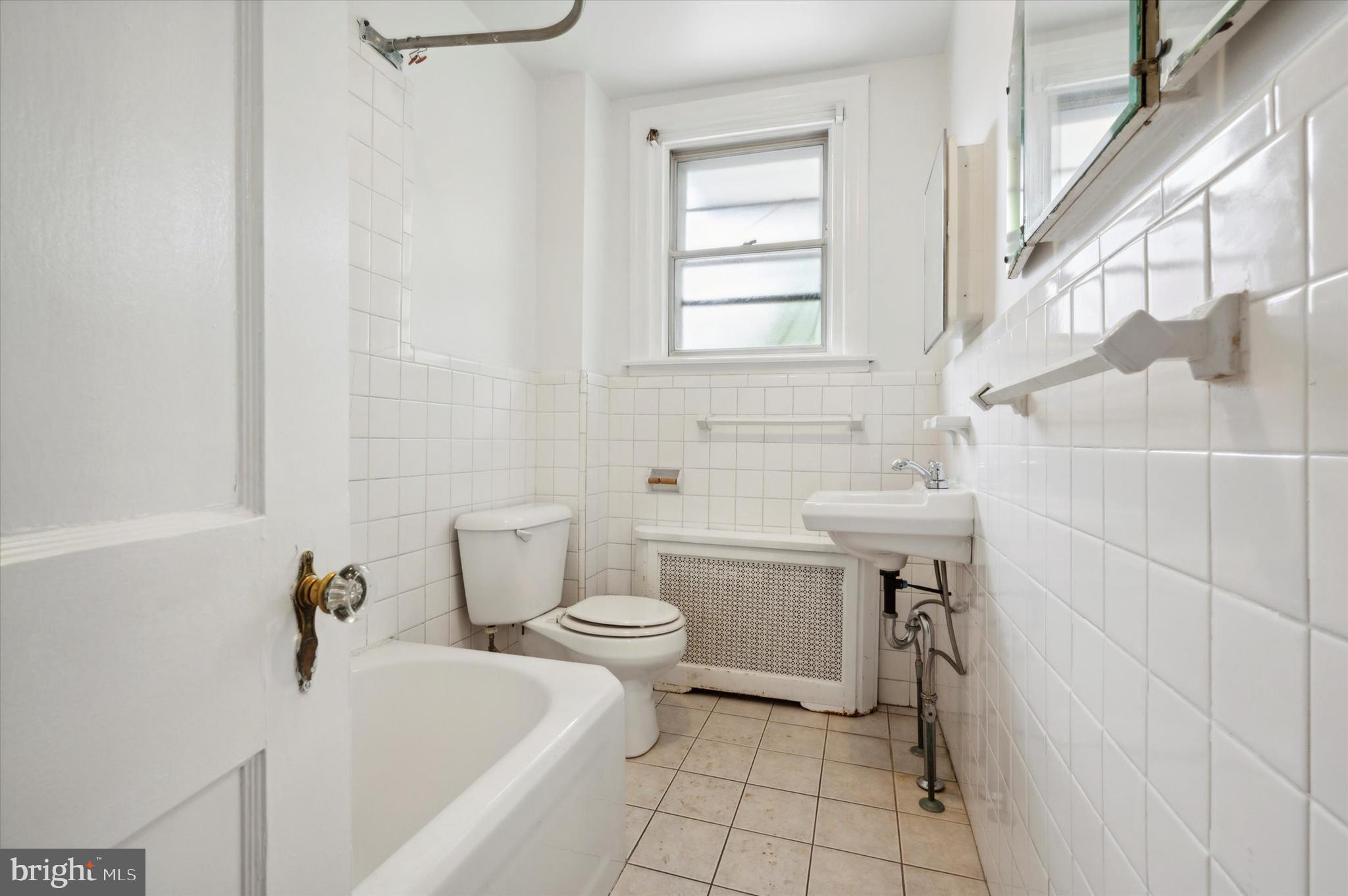 FRANKFORD - Residential Lease