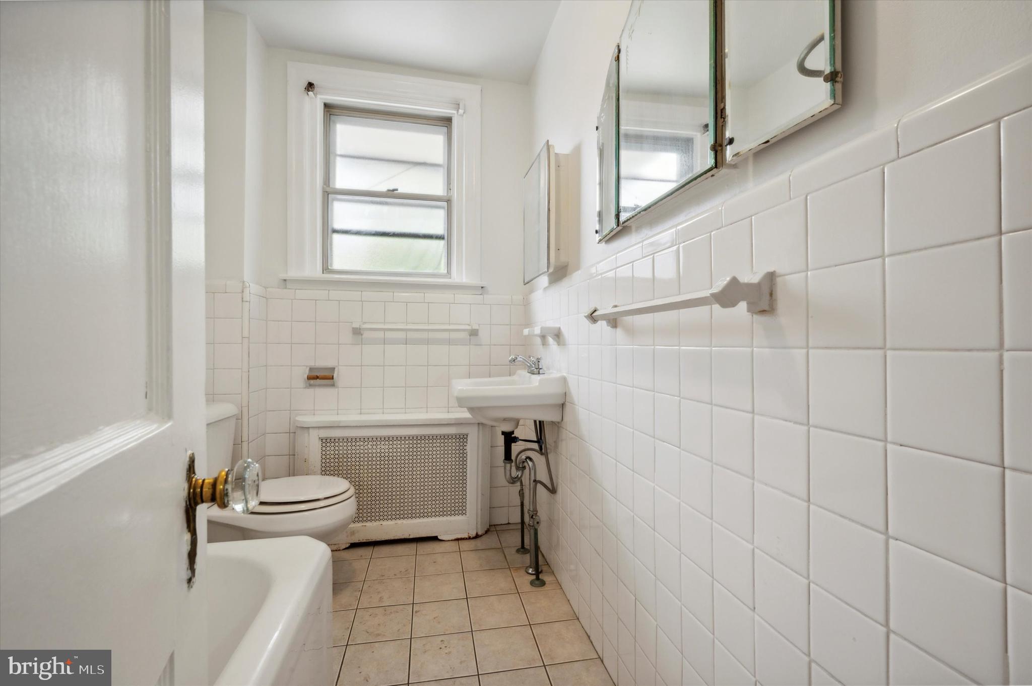 FRANKFORD - Residential Lease