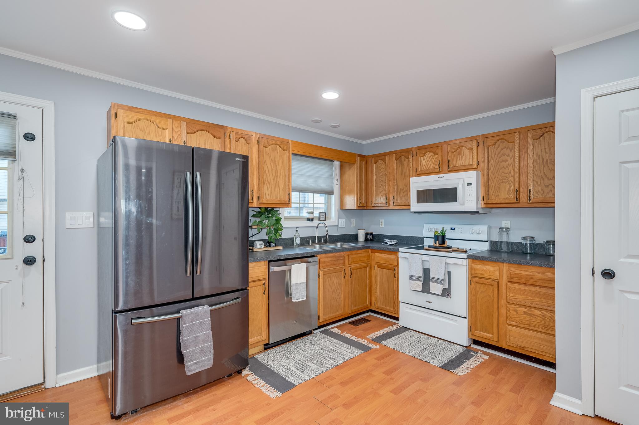 TABLER STATION MANOR - Residential