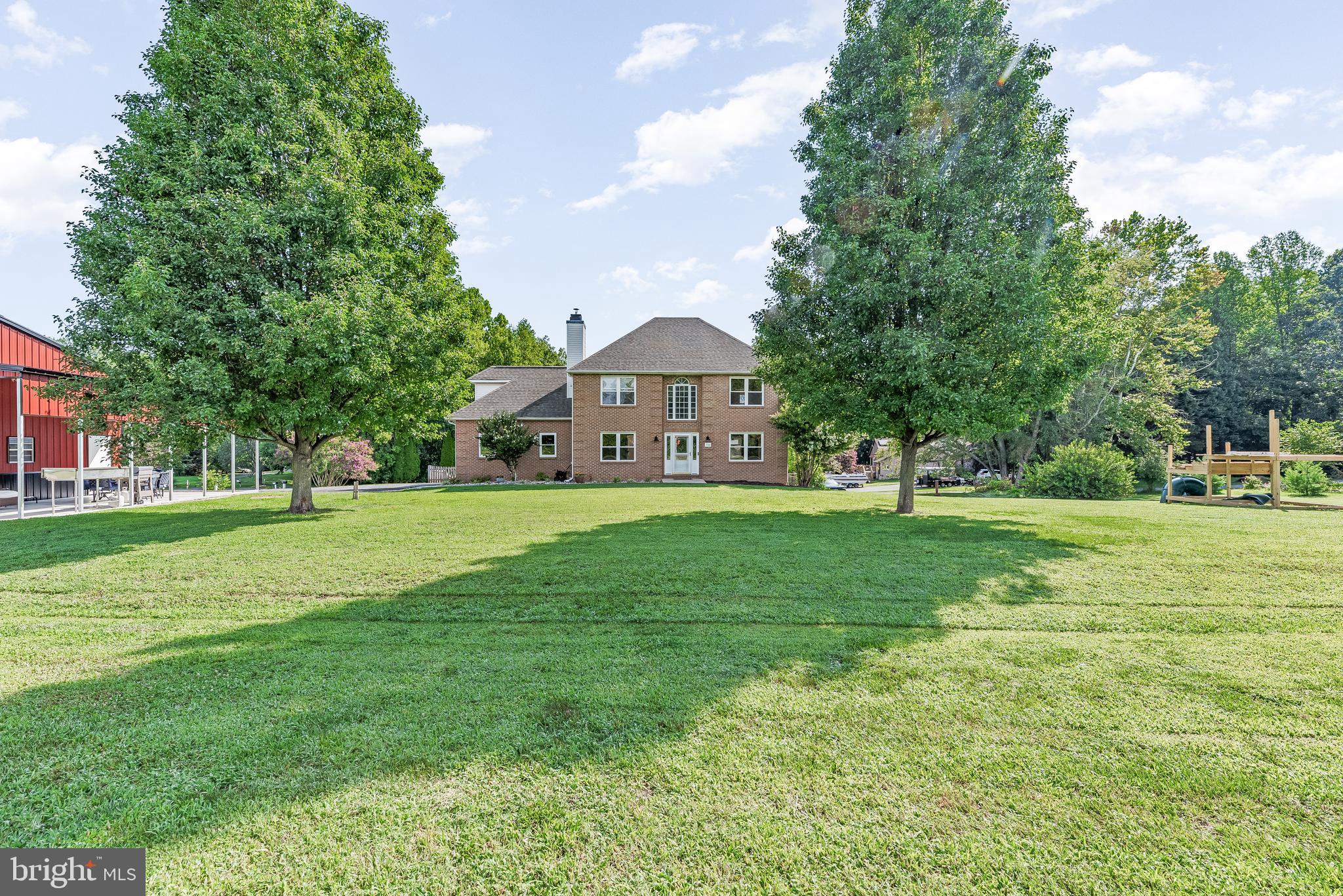 1601 MEADOW OAKS LANE