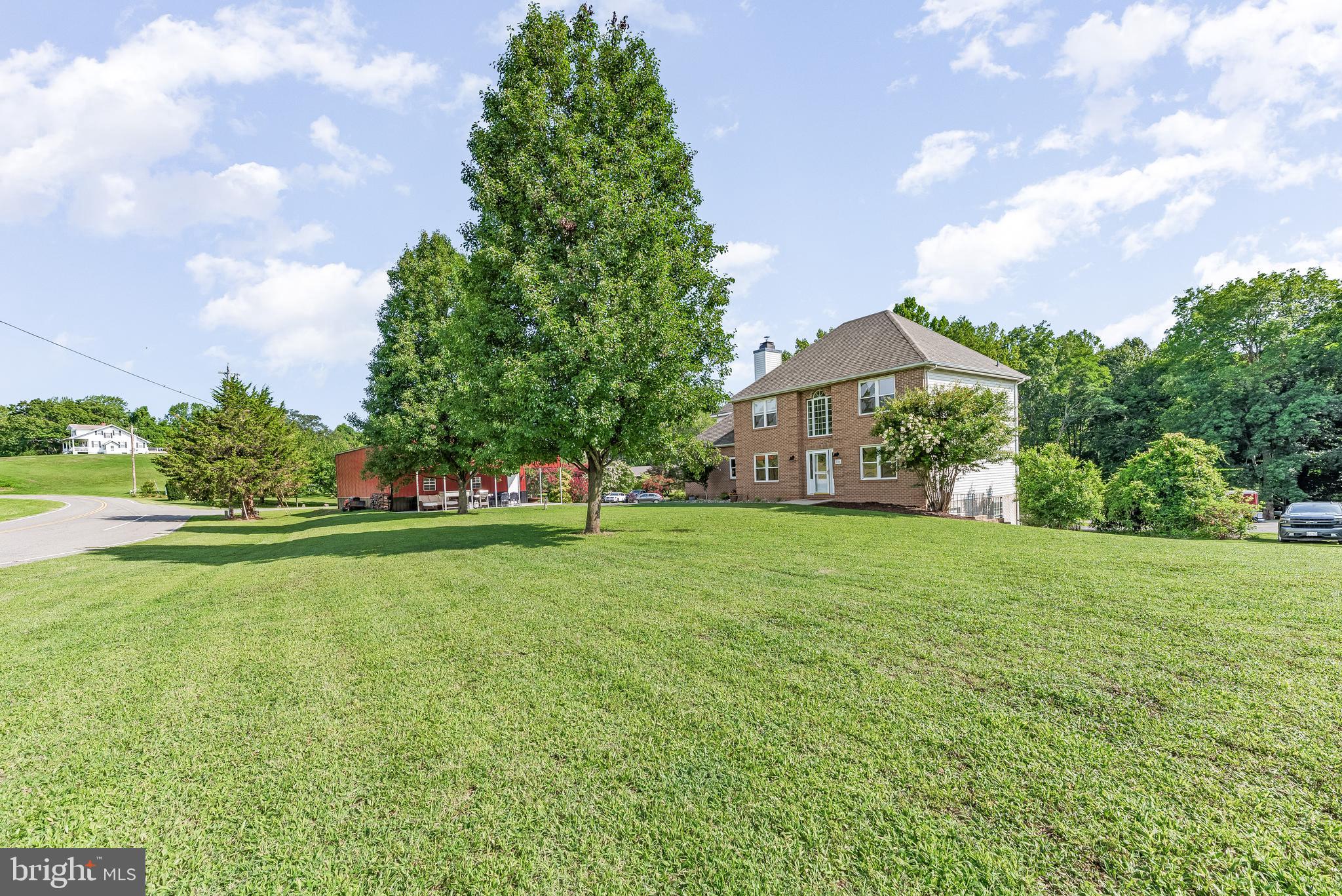 1601 MEADOW OAKS LANE